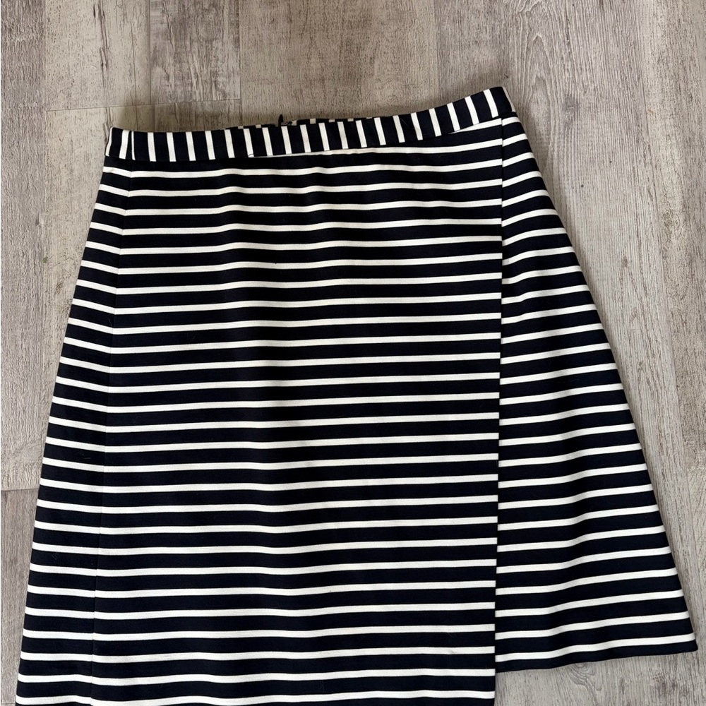 Ann Taylor Black and White Striped A-Line Skirt